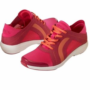Aetrex Sloane Berries Sneaker